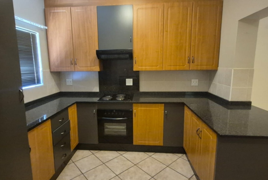 To Let 3 Bedroom Property for Rent in Safari Gardens North West